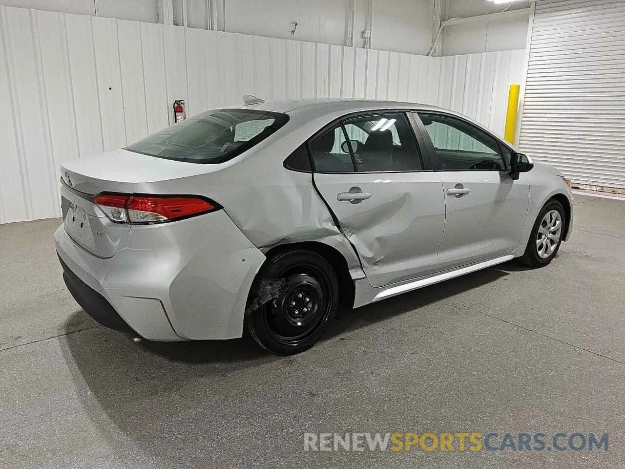 3 fotografías del automóvil dañado 5YFB4MDE9PP011234 TOYOTA COROLLA 2023