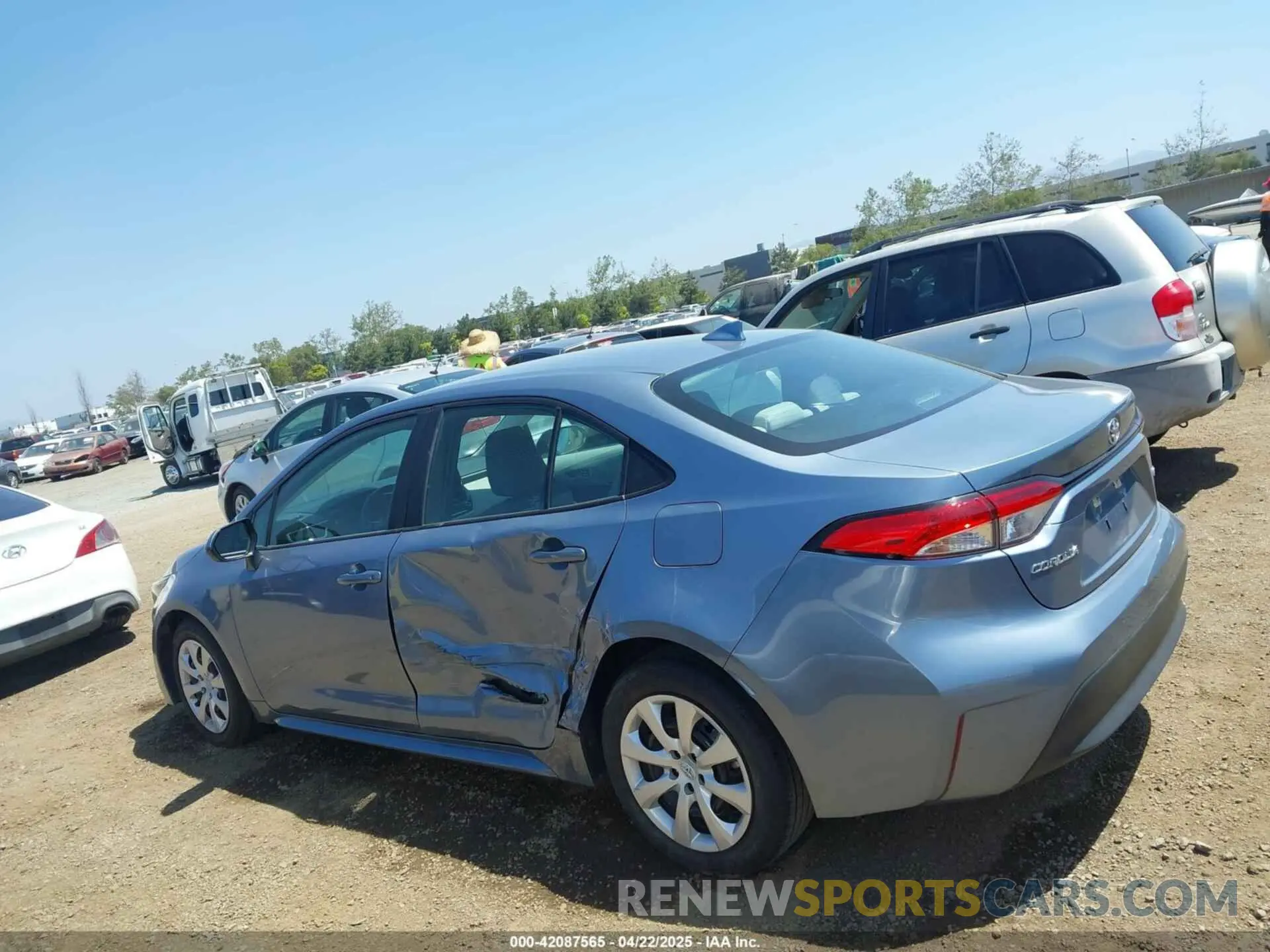 14 fotografías del automóvil dañado 5YFB4MDE9PP052382 TOYOTA COROLLA 2023
