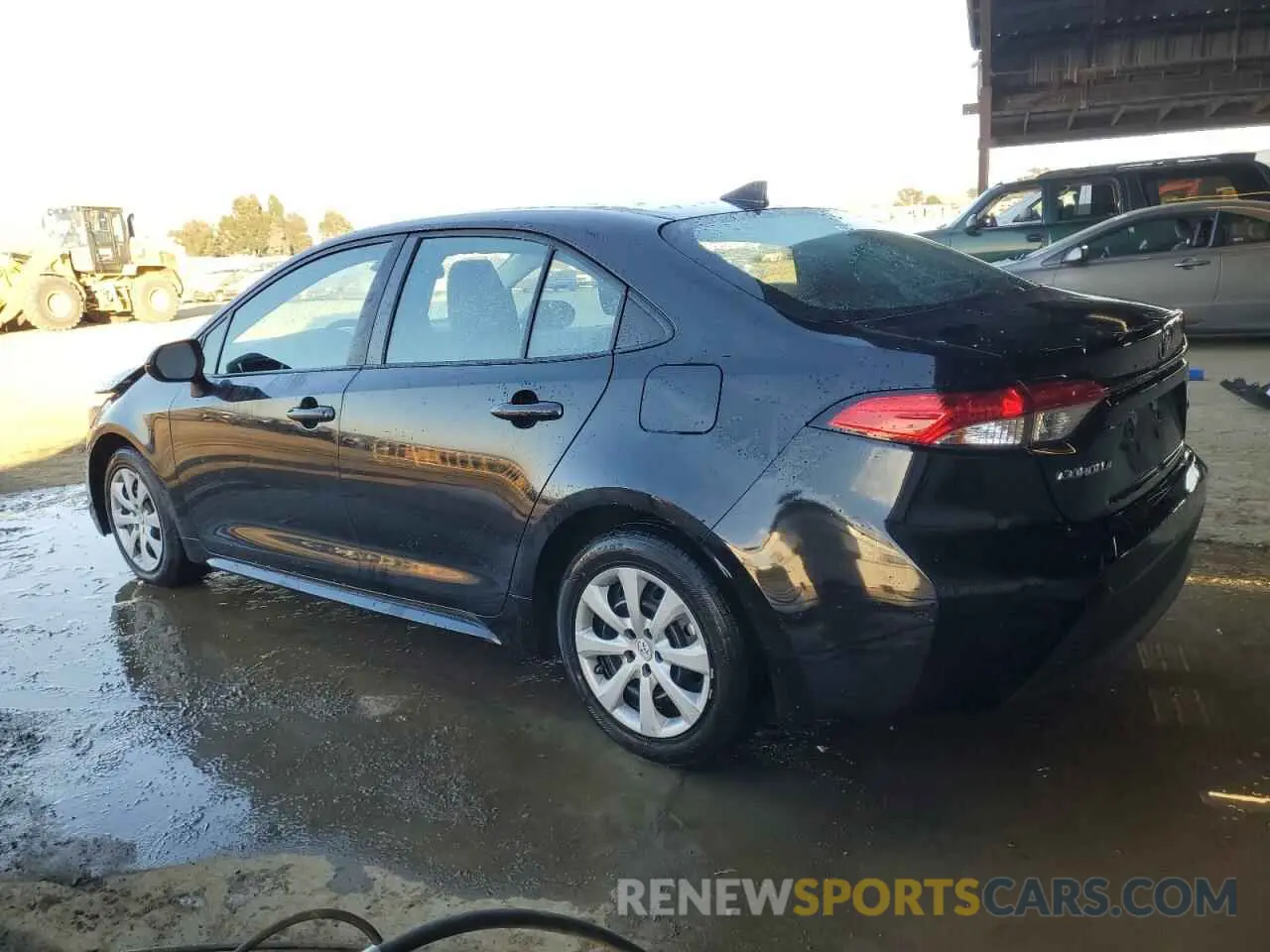 2 fotografías del automóvil dañado 5YFB4MDEXPP004017 TOYOTA COROLLA 2023