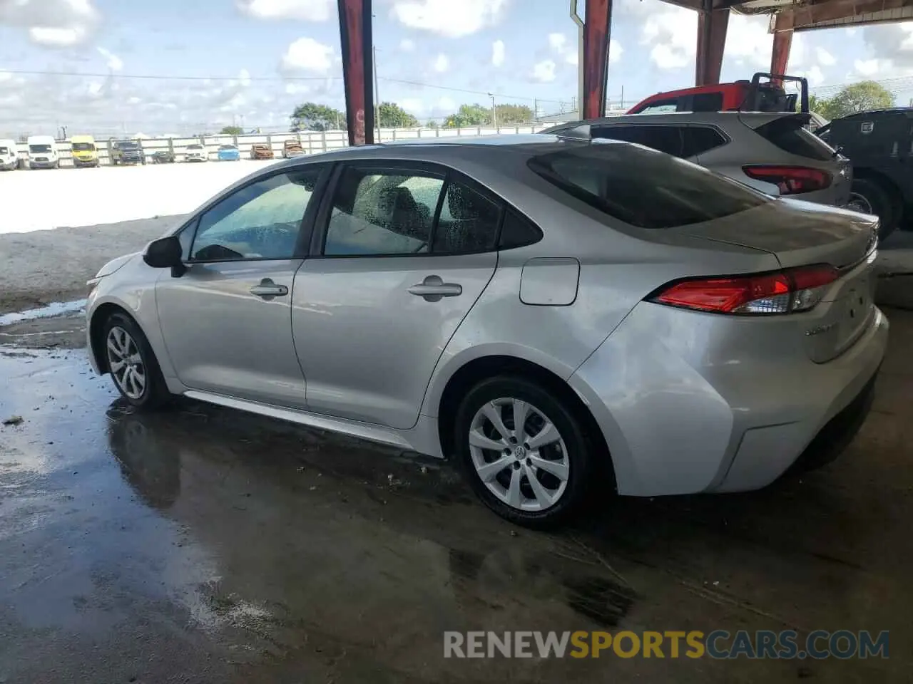 2 fotografías del automóvil dañado 5YFB4MDEXPP006172 TOYOTA COROLLA 2023