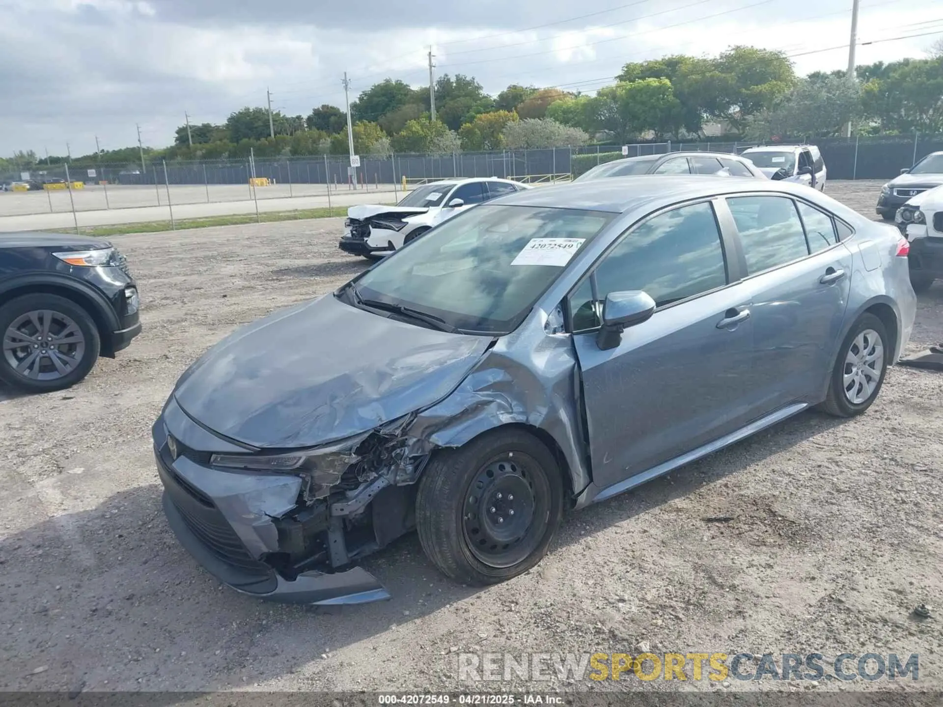 2 fotografías del automóvil dañado 5YFB4MDEXPP027815 TOYOTA COROLLA 2023