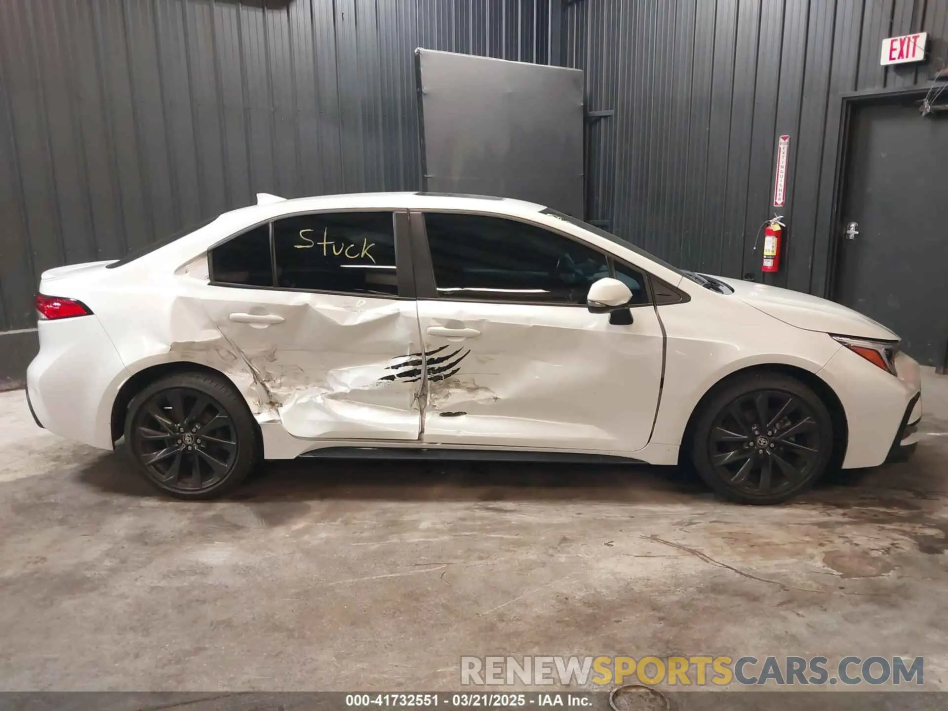 13 fotografías del automóvil dañado 5YFP4MCE0PP151910 TOYOTA COROLLA 2023