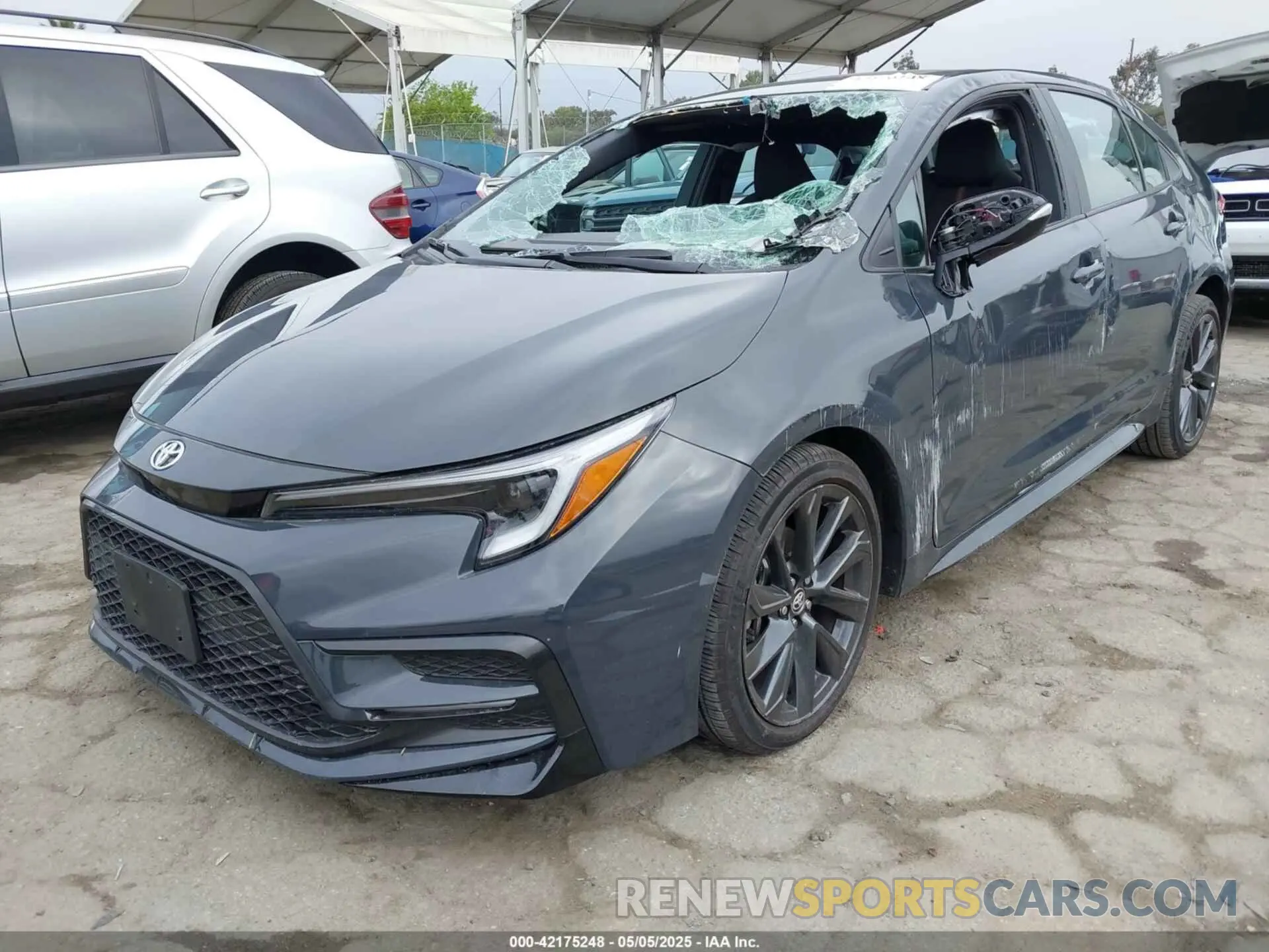 2 fotografías del automóvil dañado 5YFP4MCE1PP164486 TOYOTA COROLLA 2023