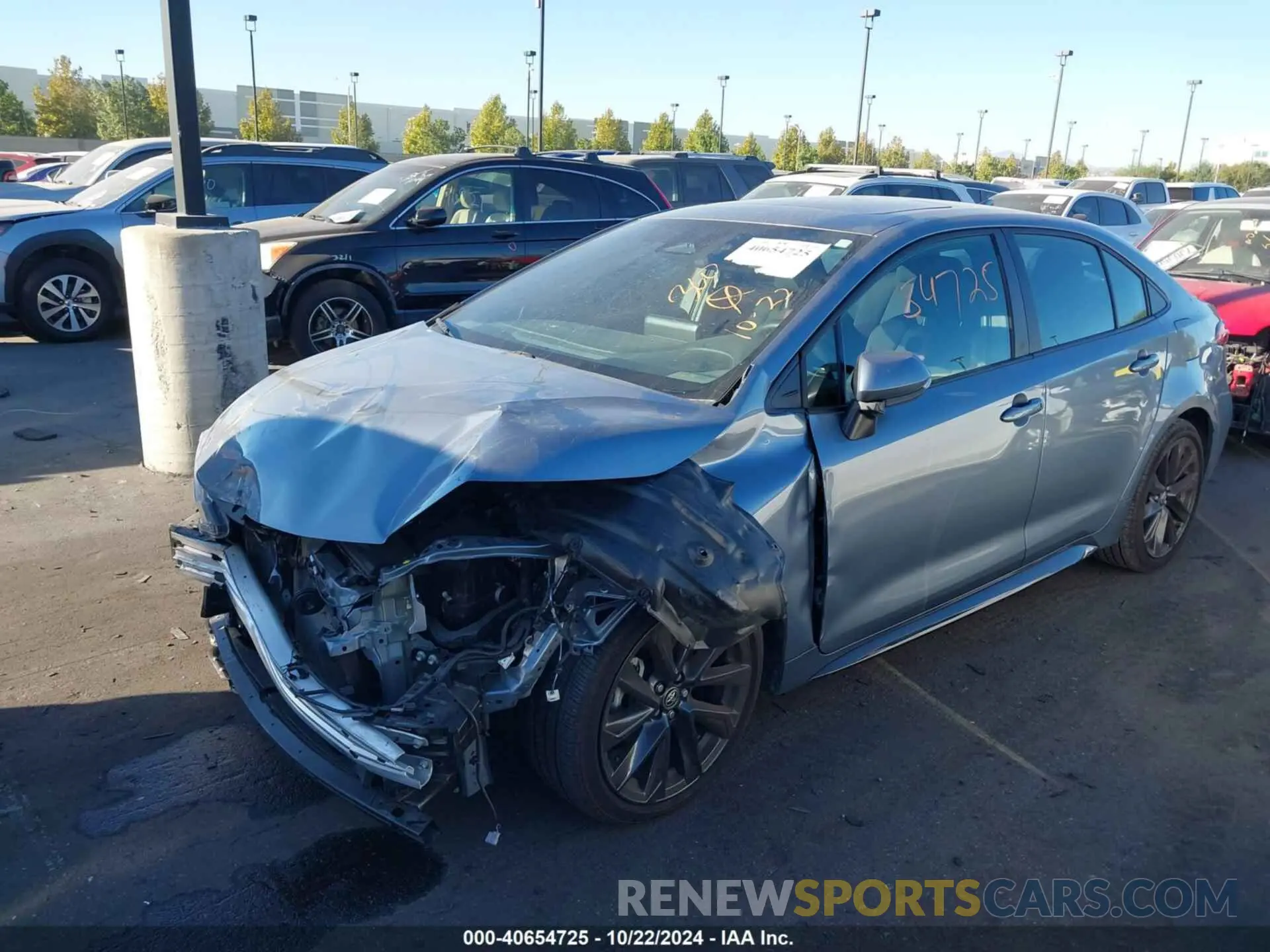 2 fotografías del automóvil dañado 5YFP4MCE2PP151553 TOYOTA COROLLA 2023