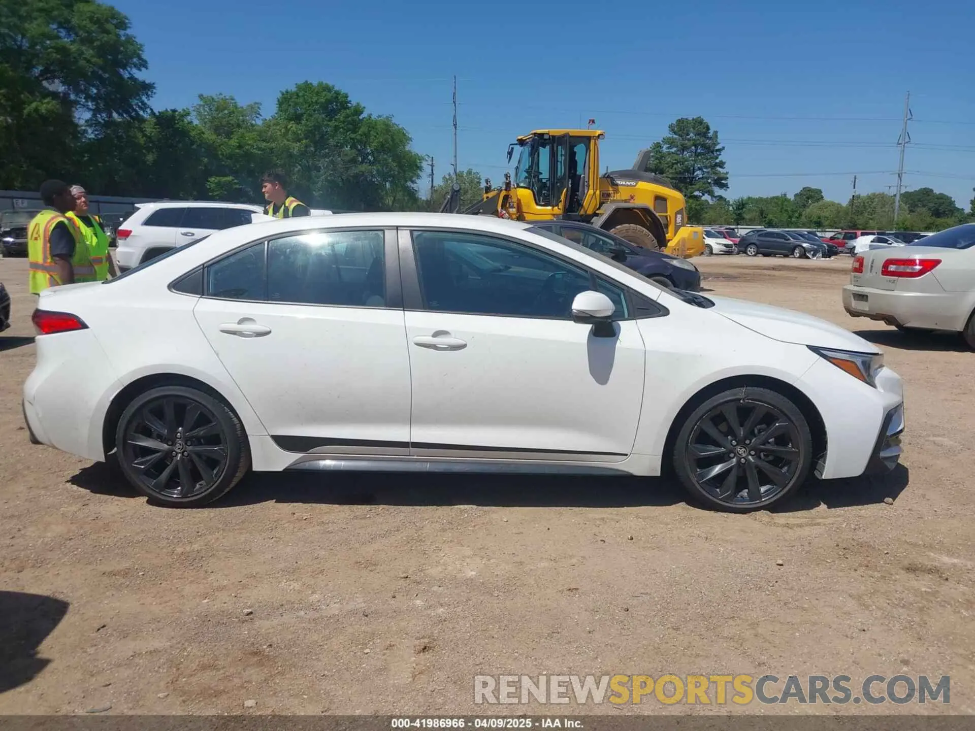 13 fotografías del automóvil dañado 5YFS4MCE1PP162666 TOYOTA COROLLA 2023