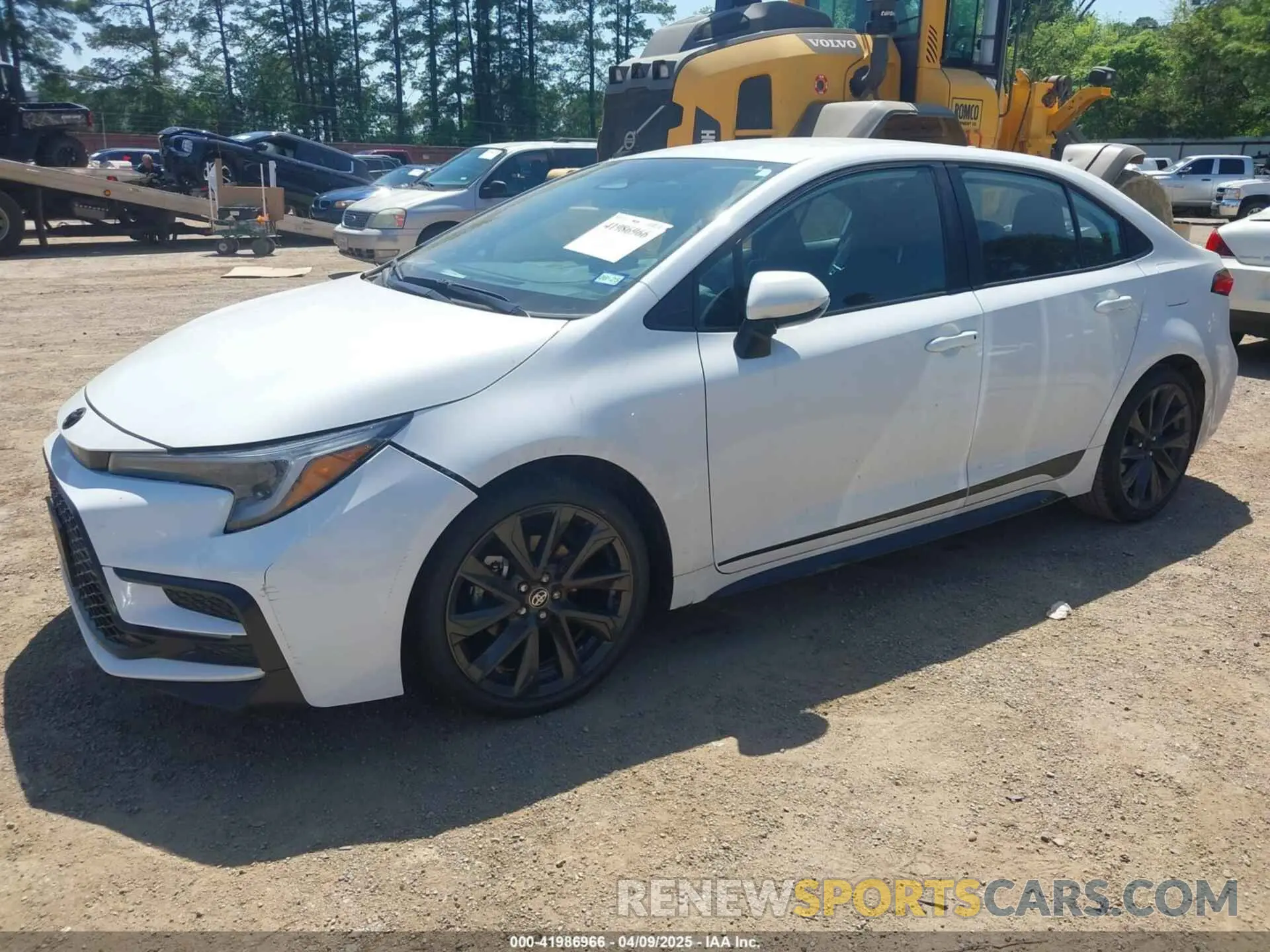 2 fotografías del automóvil dañado 5YFS4MCE1PP162666 TOYOTA COROLLA 2023