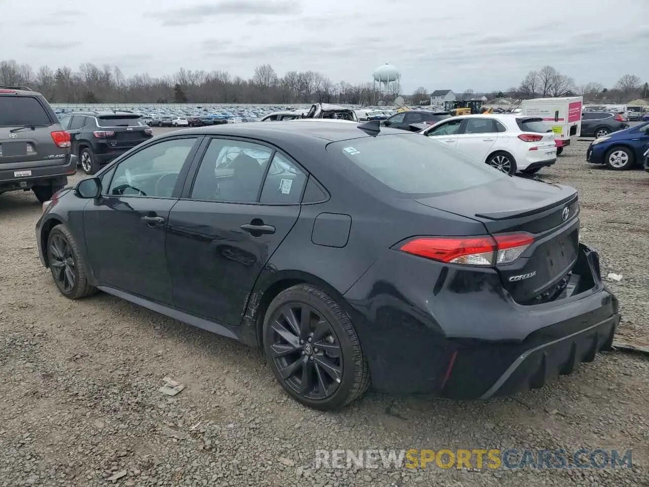 2 fotografías del automóvil dañado 5YFS4MCE3PP145545 TOYOTA COROLLA 2023