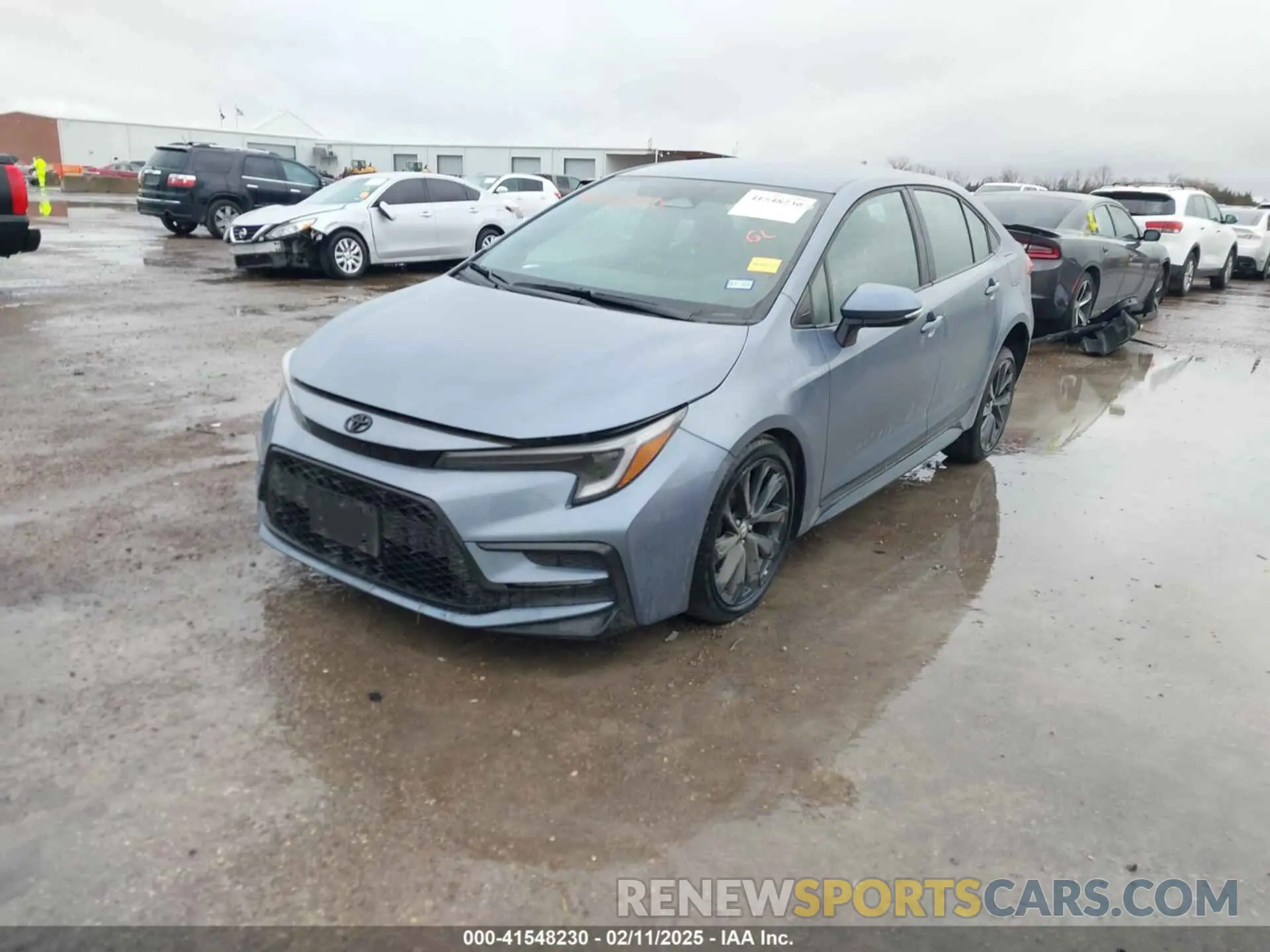 2 fotografías del automóvil dañado 5YFS4MCE3PP160529 TOYOTA COROLLA 2023