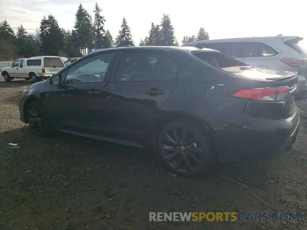 2 fotografías del automóvil dañado 5YFS4MCE5PP142453 TOYOTA COROLLA 2023