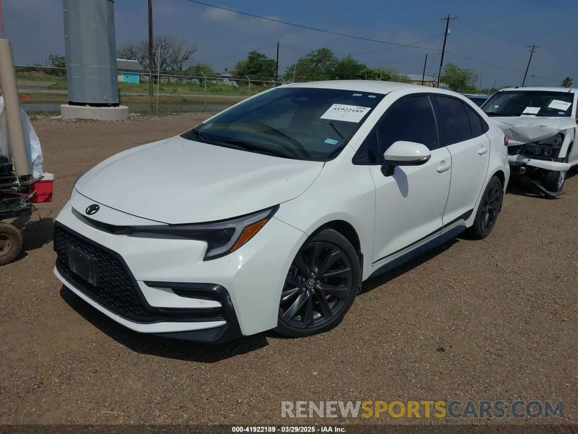 2 fotografías del automóvil dañado 5YFS4MCE5PP154201 TOYOTA COROLLA 2023