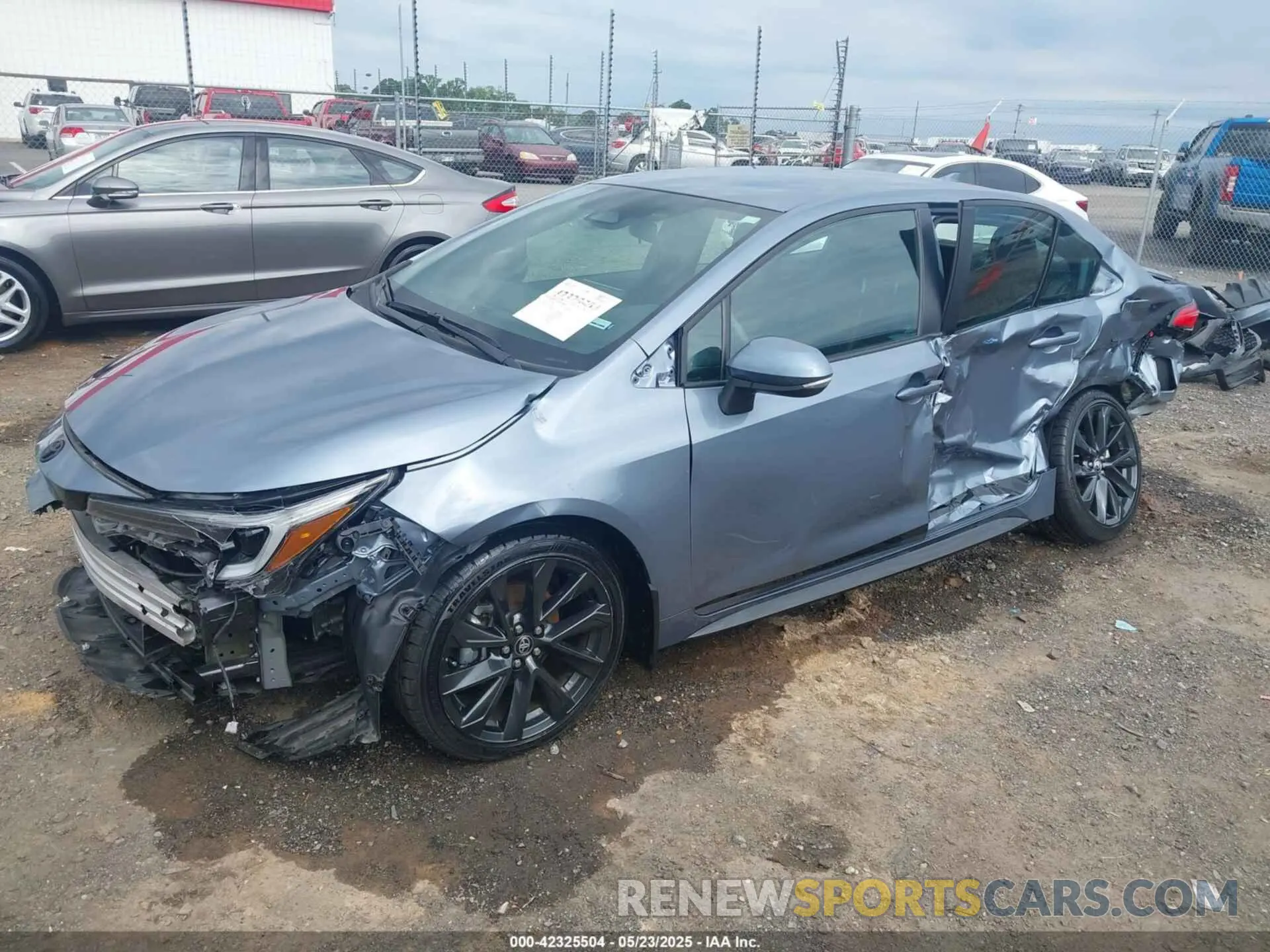 2 fotografías del automóvil dañado 5YFS4MCE5PP160290 TOYOTA COROLLA 2023