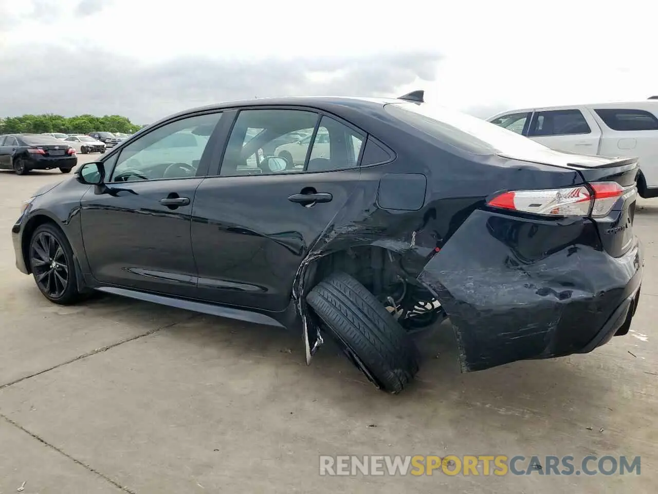 2 fotografías del automóvil dañado 5YFS4MCE6PP146074 TOYOTA COROLLA 2023