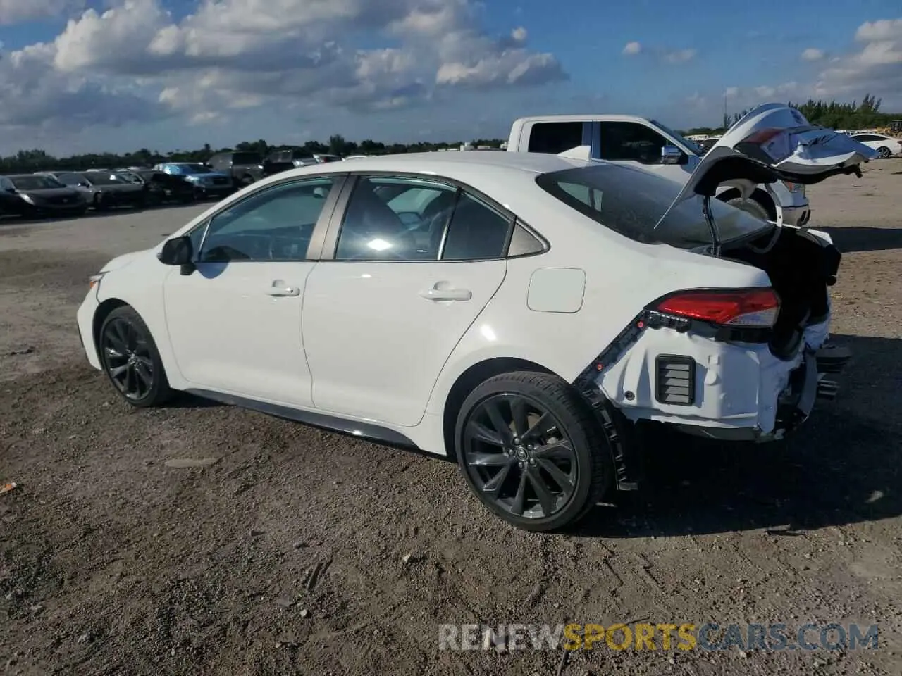 2 fotografías del automóvil dañado 5YFS4MCE7PP167855 TOYOTA COROLLA 2023