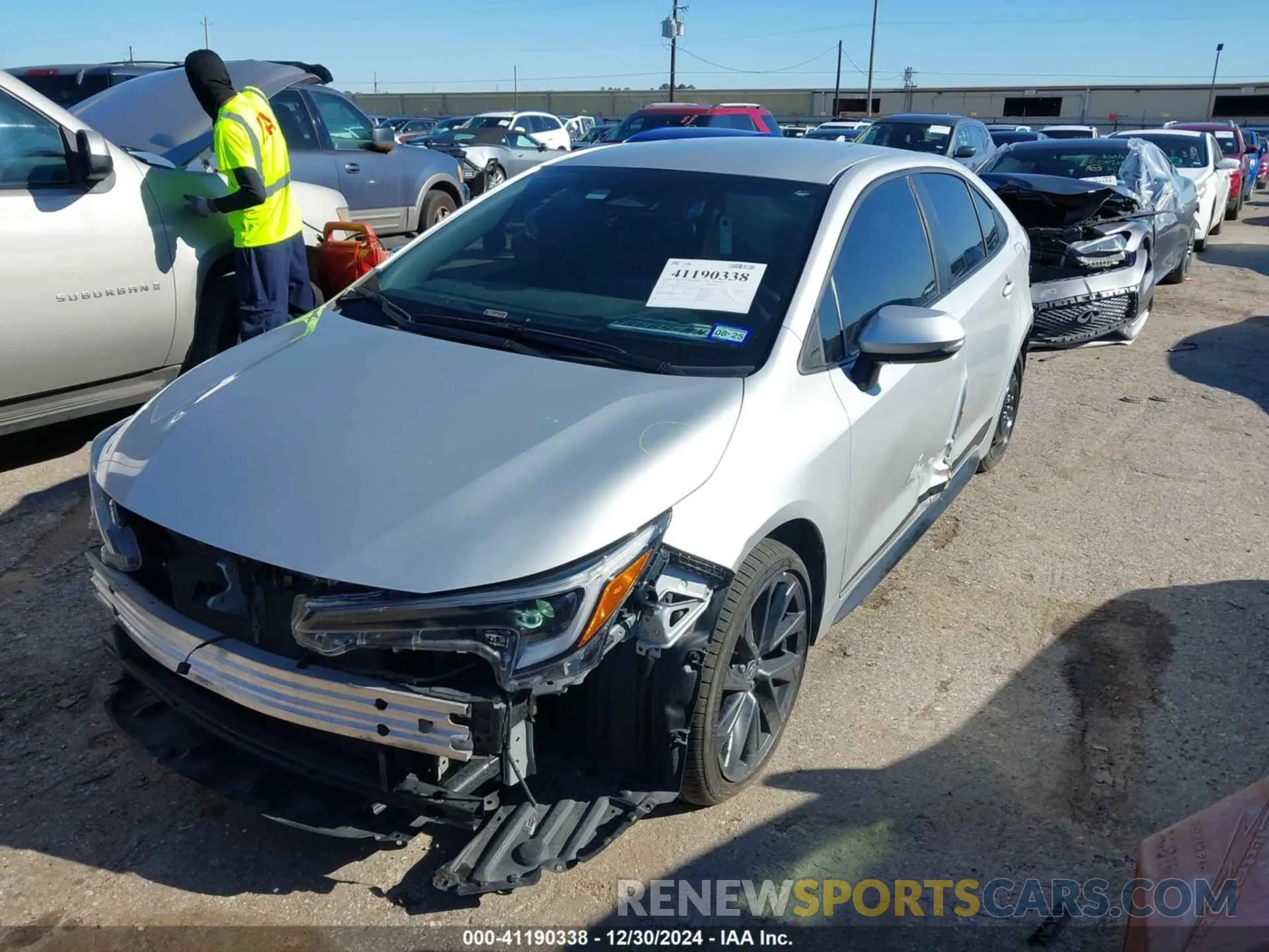 2 fotografías del automóvil dañado 5YFS4MCE9PP167355 TOYOTA COROLLA 2023