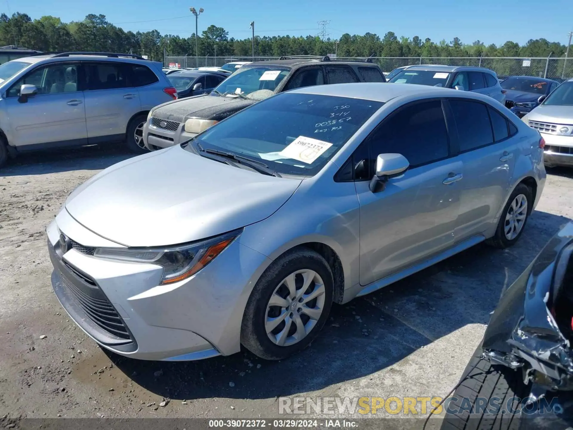 2 fotografías del automóvil dañado JTDB4MEE1PJ003857 TOYOTA COROLLA 2023