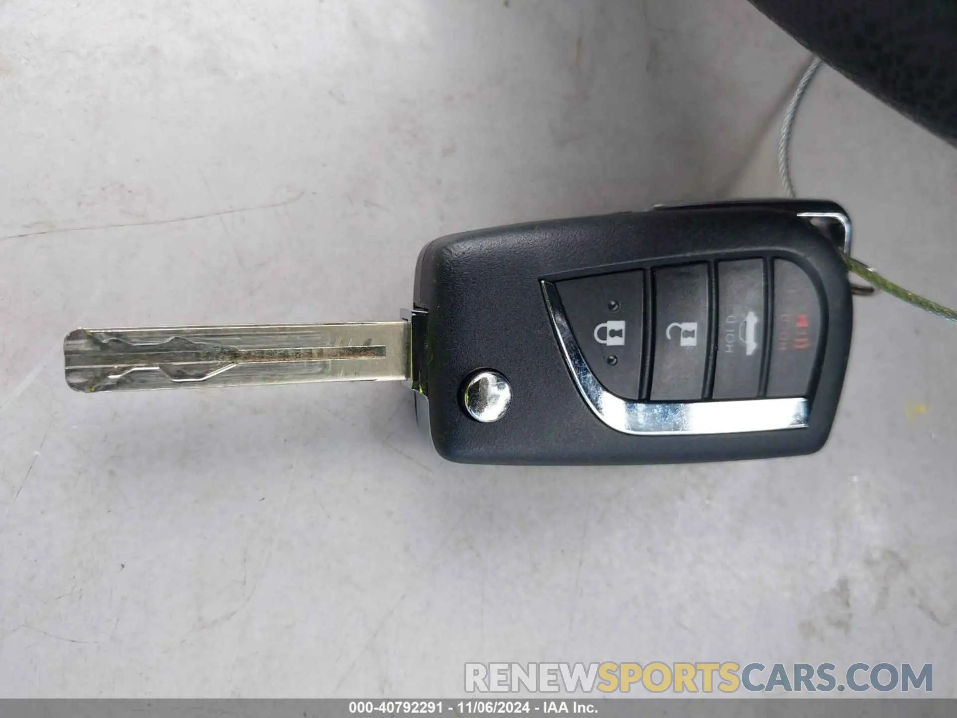 11 fotografías del automóvil dañado JTDB4MEE4P3003453 TOYOTA COROLLA 2023