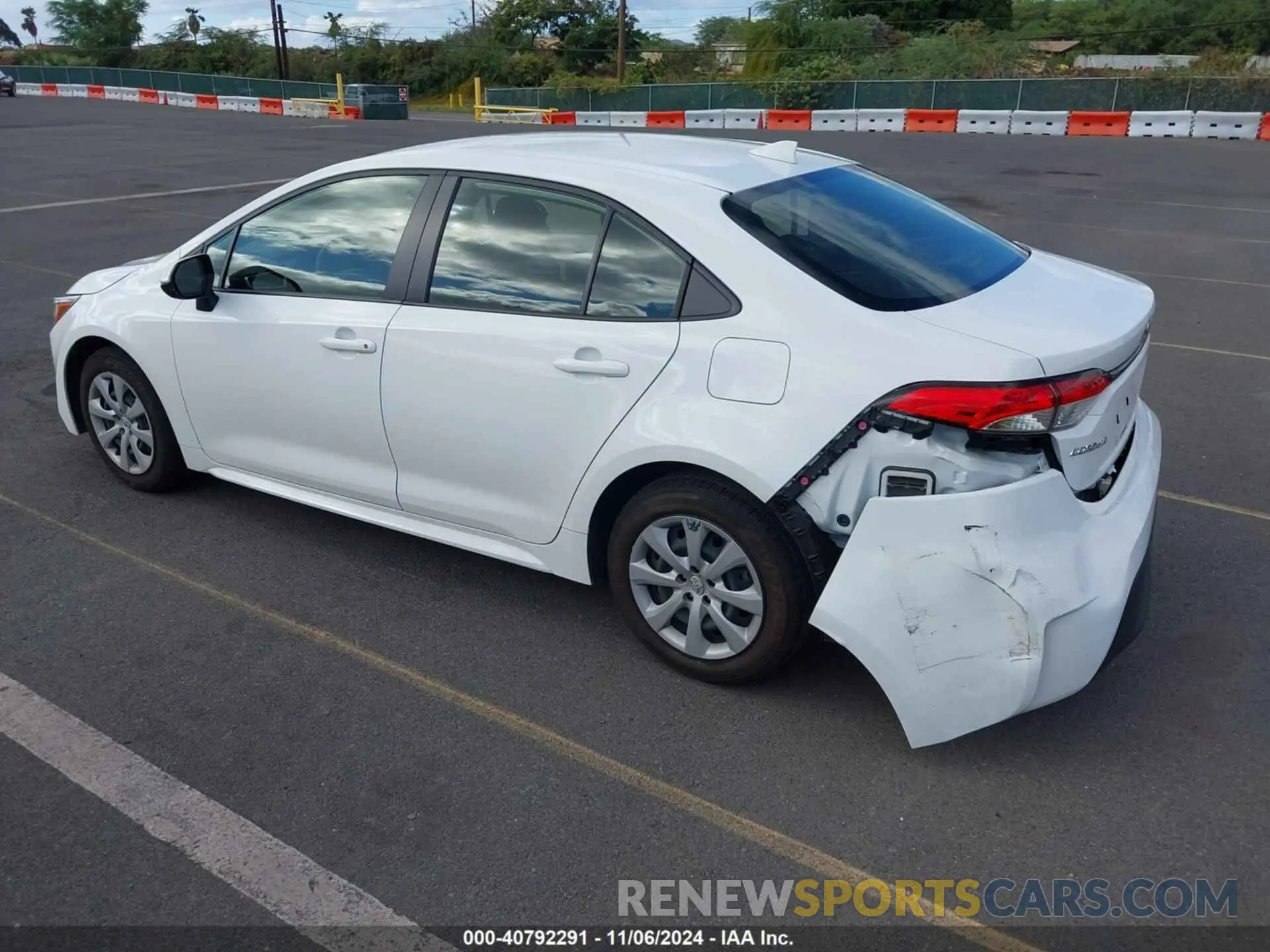 3 fotografías del automóvil dañado JTDB4MEE4P3003453 TOYOTA COROLLA 2023