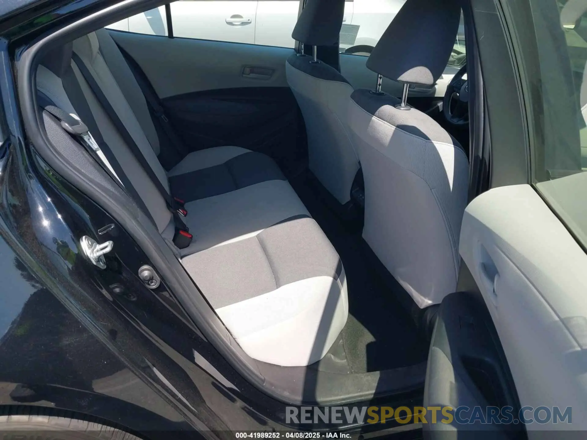 8 fotografías del automóvil dañado JTDB4MEE5P3005454 TOYOTA COROLLA 2023