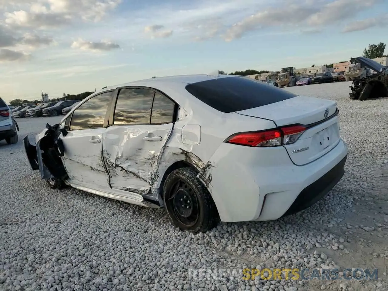 2 fotografías del automóvil dañado JTDB4MEE5PJ001870 TOYOTA COROLLA 2023