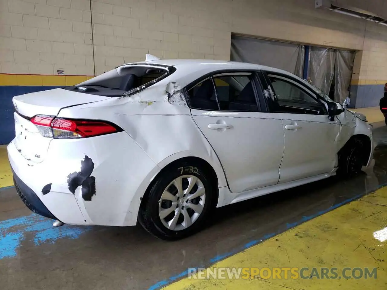3 fotografías del automóvil dañado JTDB4MEE6PJ003918 TOYOTA COROLLA 2023