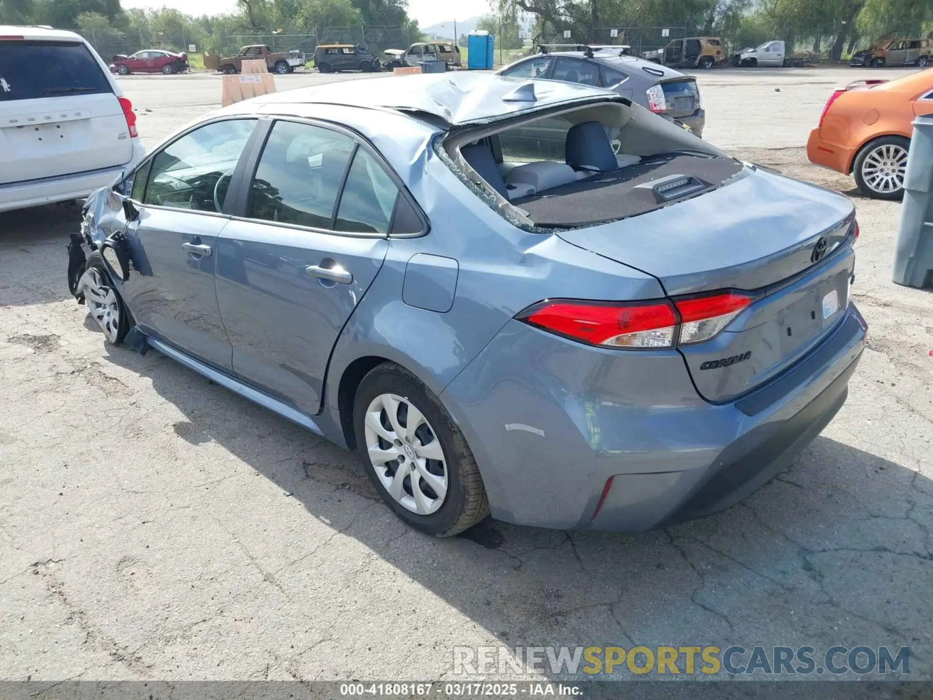 3 fotografías del automóvil dañado JTDB4MEE7P3009635 TOYOTA COROLLA 2023