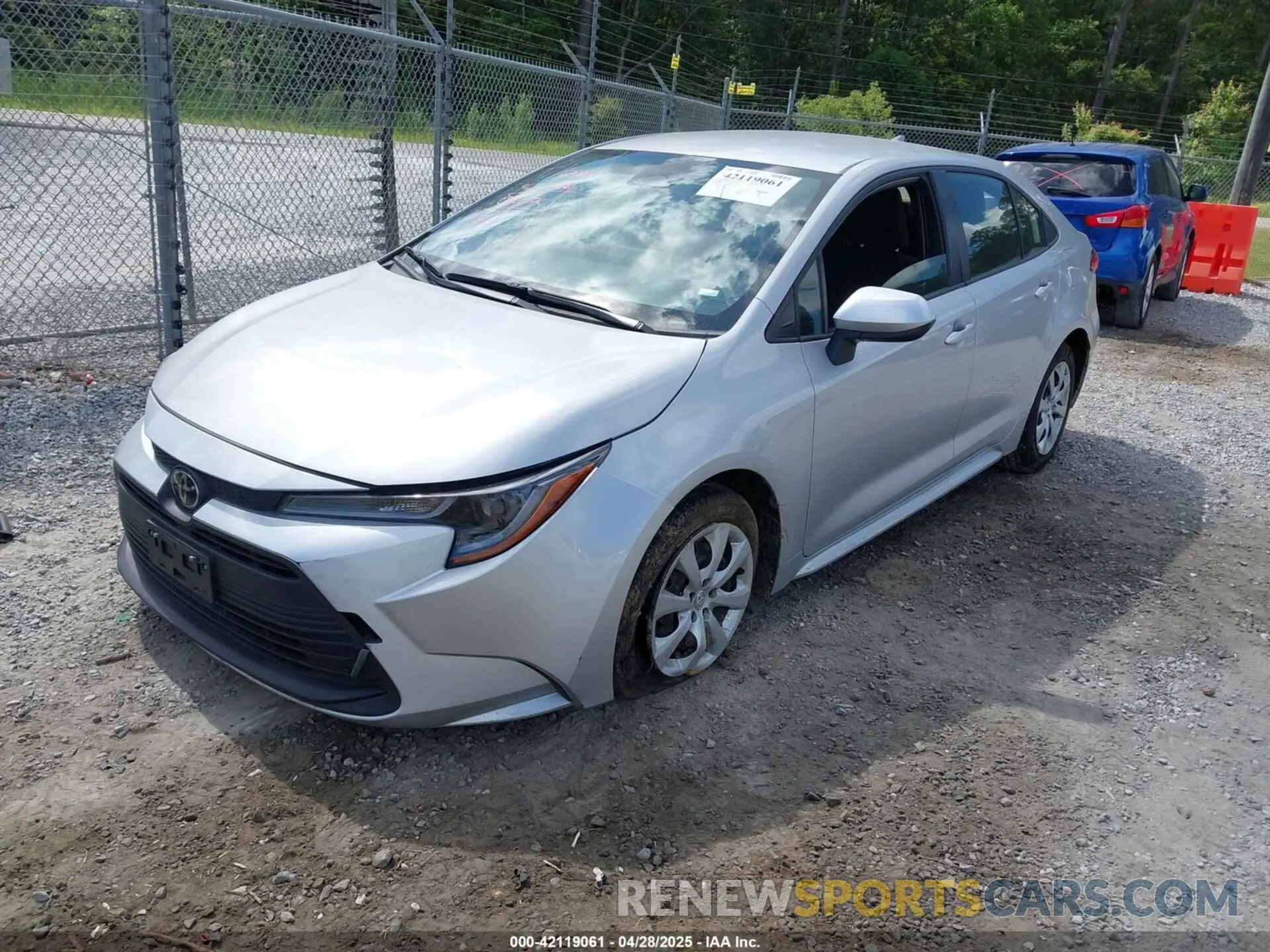 2 fotografías del automóvil dañado JTDB4MEE7P3010297 TOYOTA COROLLA 2023