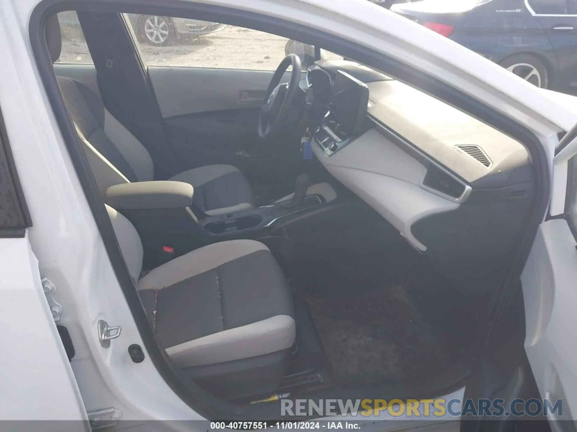 5 fotografías del automóvil dañado JTDB4MEE7PJ000770 TOYOTA COROLLA 2023
