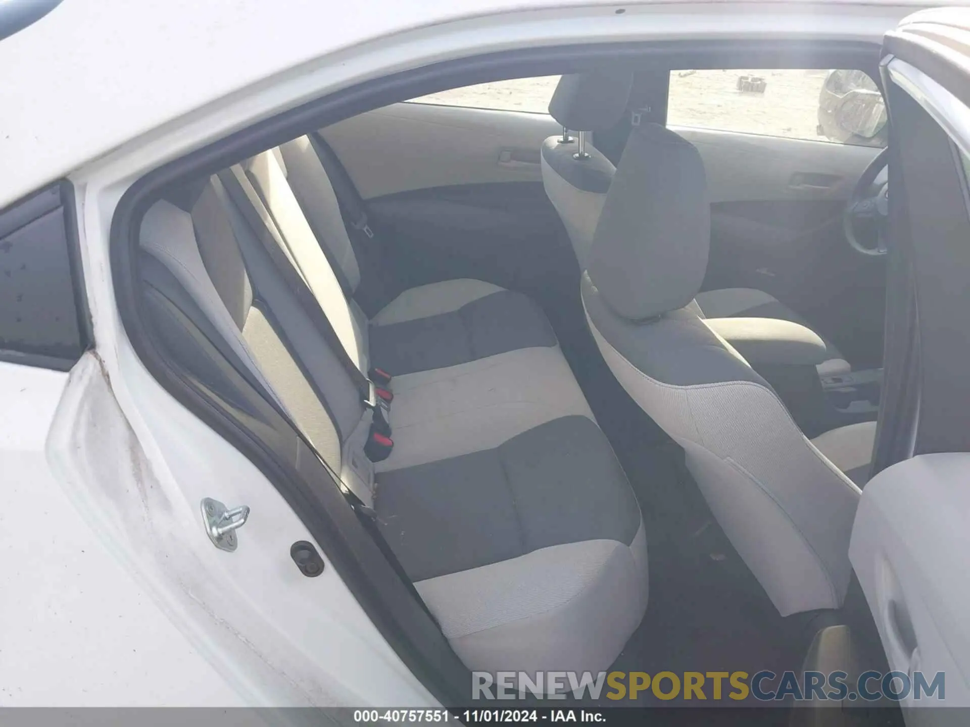 8 fotografías del automóvil dañado JTDB4MEE7PJ000770 TOYOTA COROLLA 2023