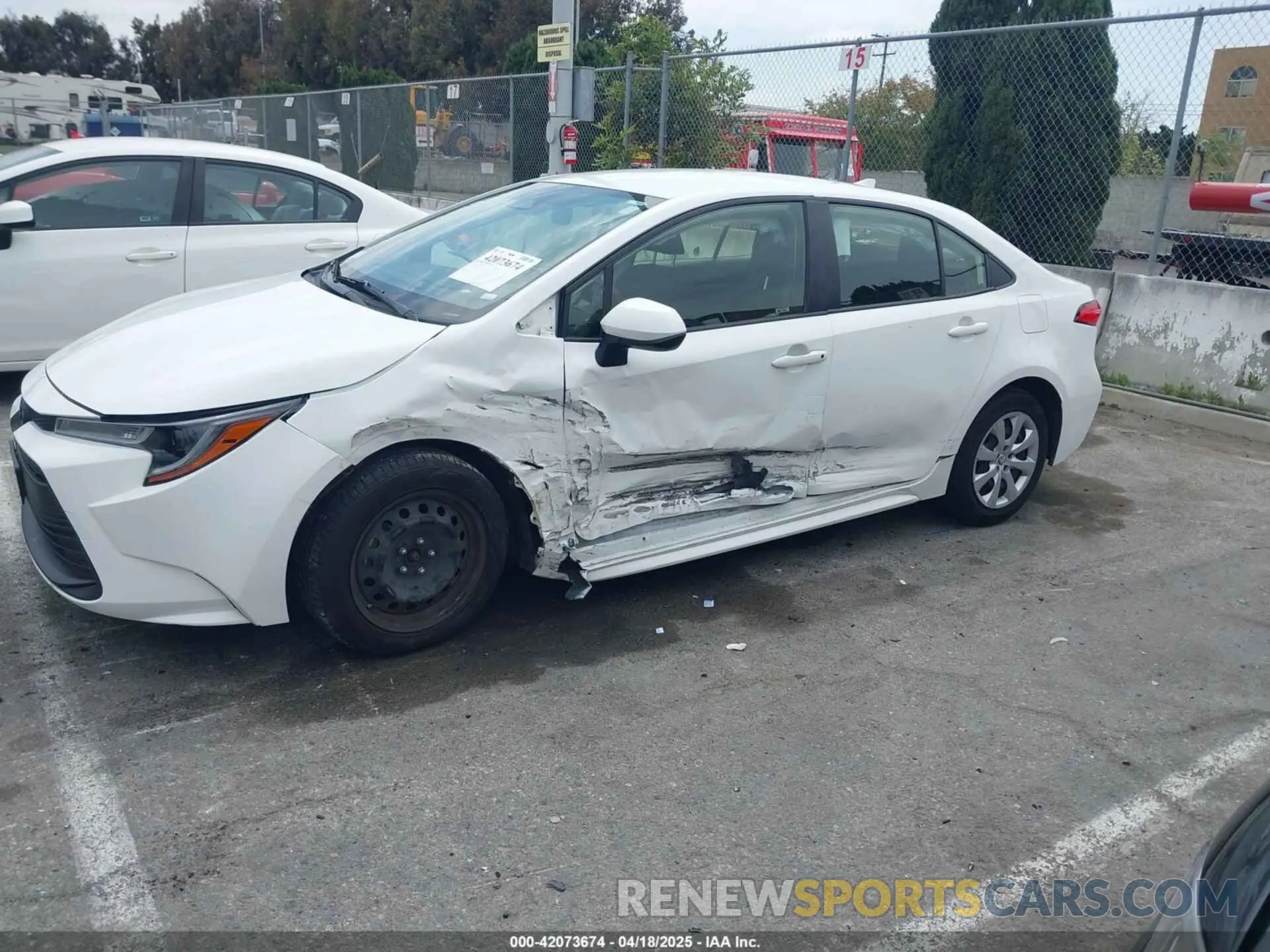 14 fotografías del automóvil dañado JTDB4MEE7PJ001532 TOYOTA COROLLA 2023