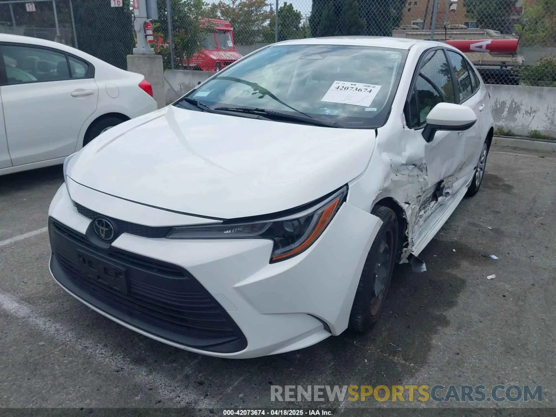2 fotografías del automóvil dañado JTDB4MEE7PJ001532 TOYOTA COROLLA 2023