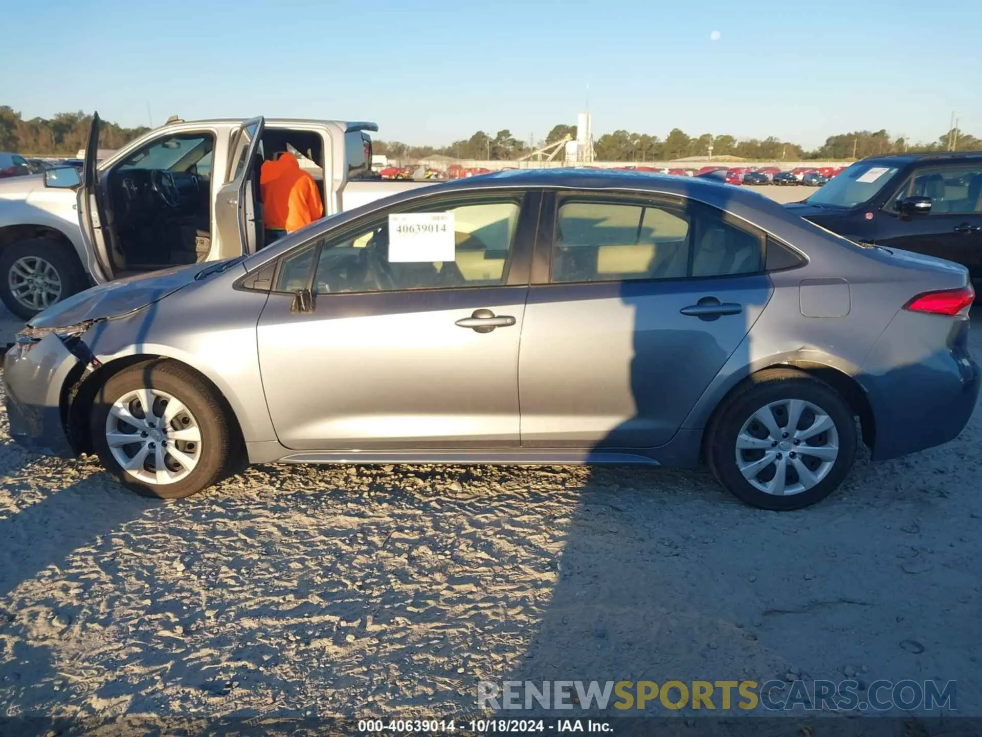 14 fotografías del automóvil dañado JTDB4MEE7PJ009808 TOYOTA COROLLA 2023