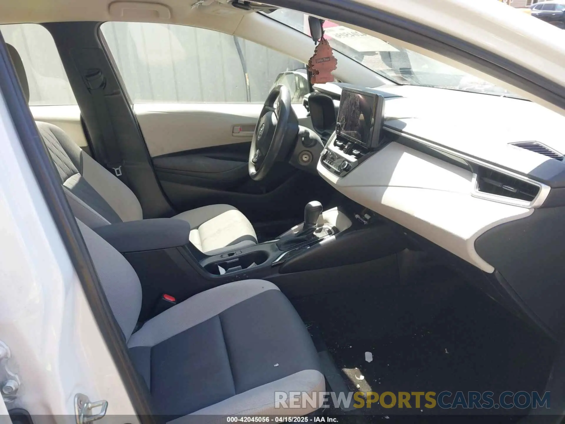 5 fotografías del automóvil dañado JTDB4MEE9P3014383 TOYOTA COROLLA 2023