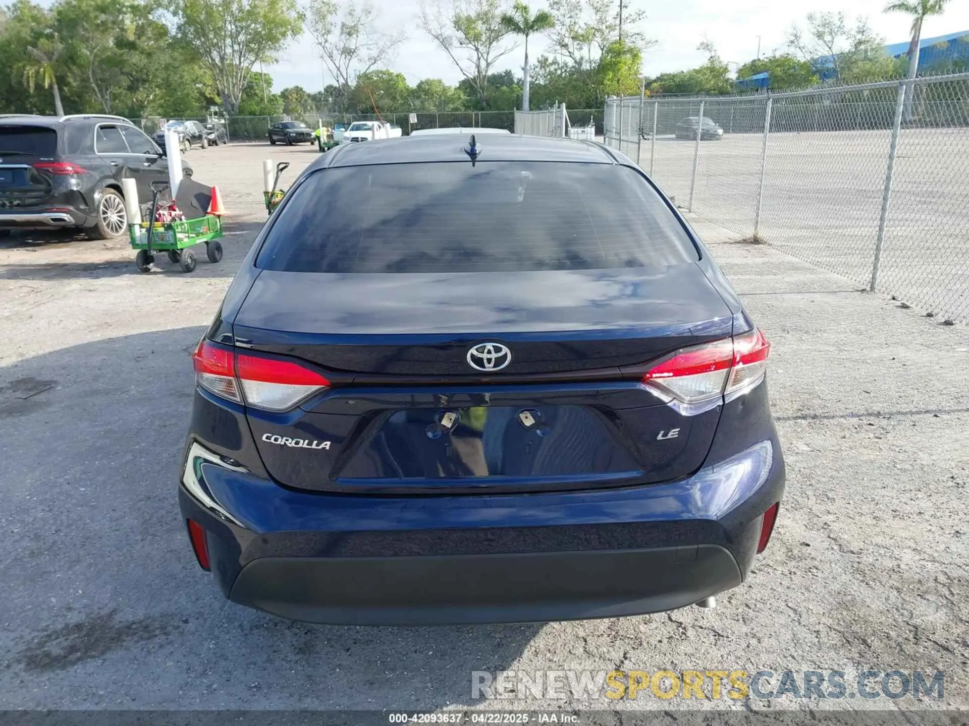 16 fotografías del automóvil dañado JTDB4MEE9PJ004092 TOYOTA COROLLA 2023