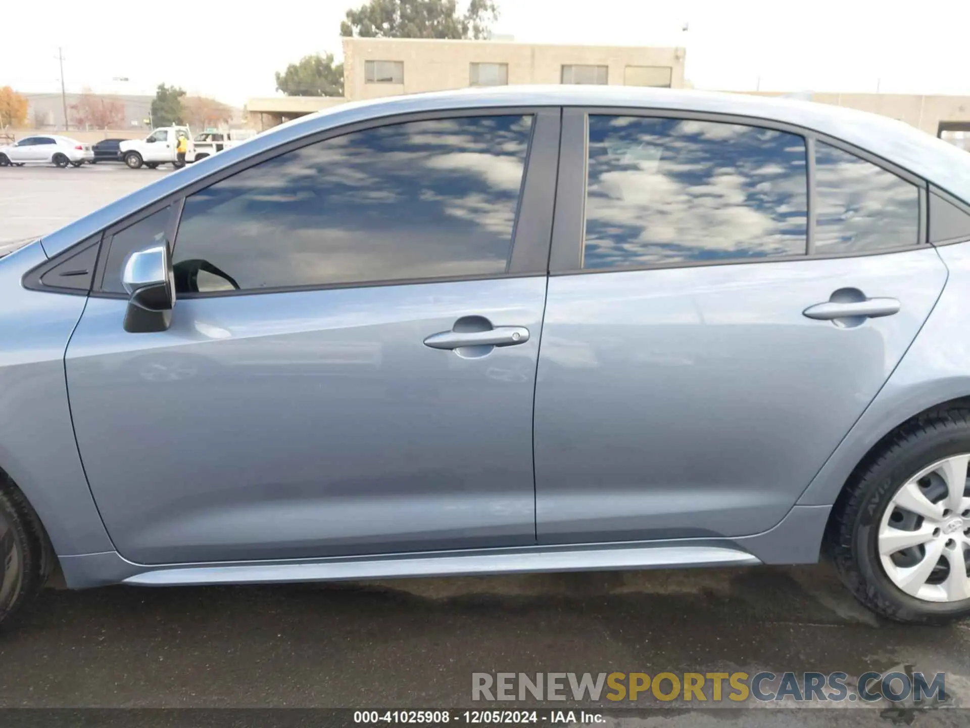 14 fotografías del automóvil dañado JTDB4MEEXP3015204 TOYOTA COROLLA 2023