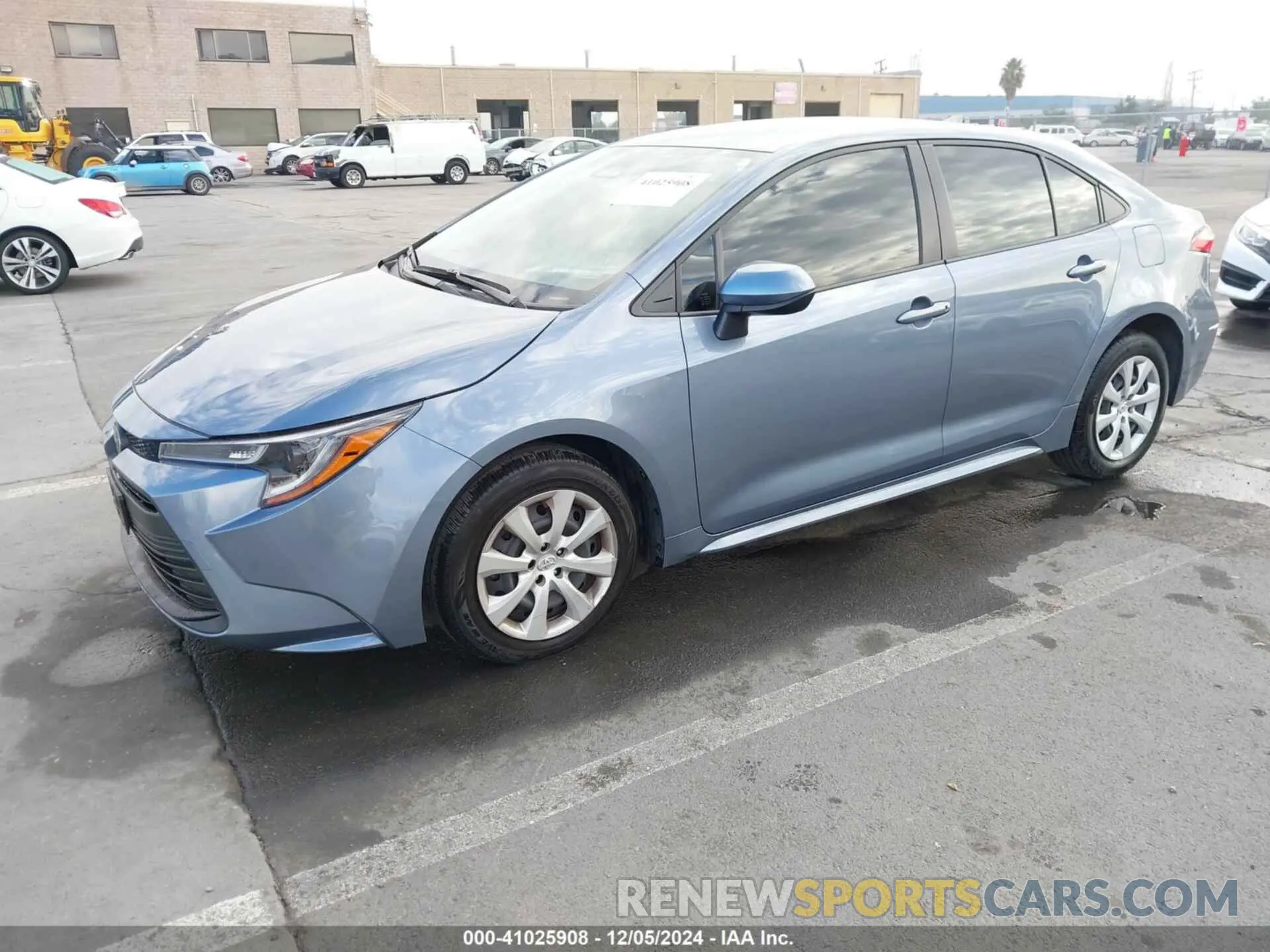 2 fotografías del automóvil dañado JTDB4MEEXP3015204 TOYOTA COROLLA 2023
