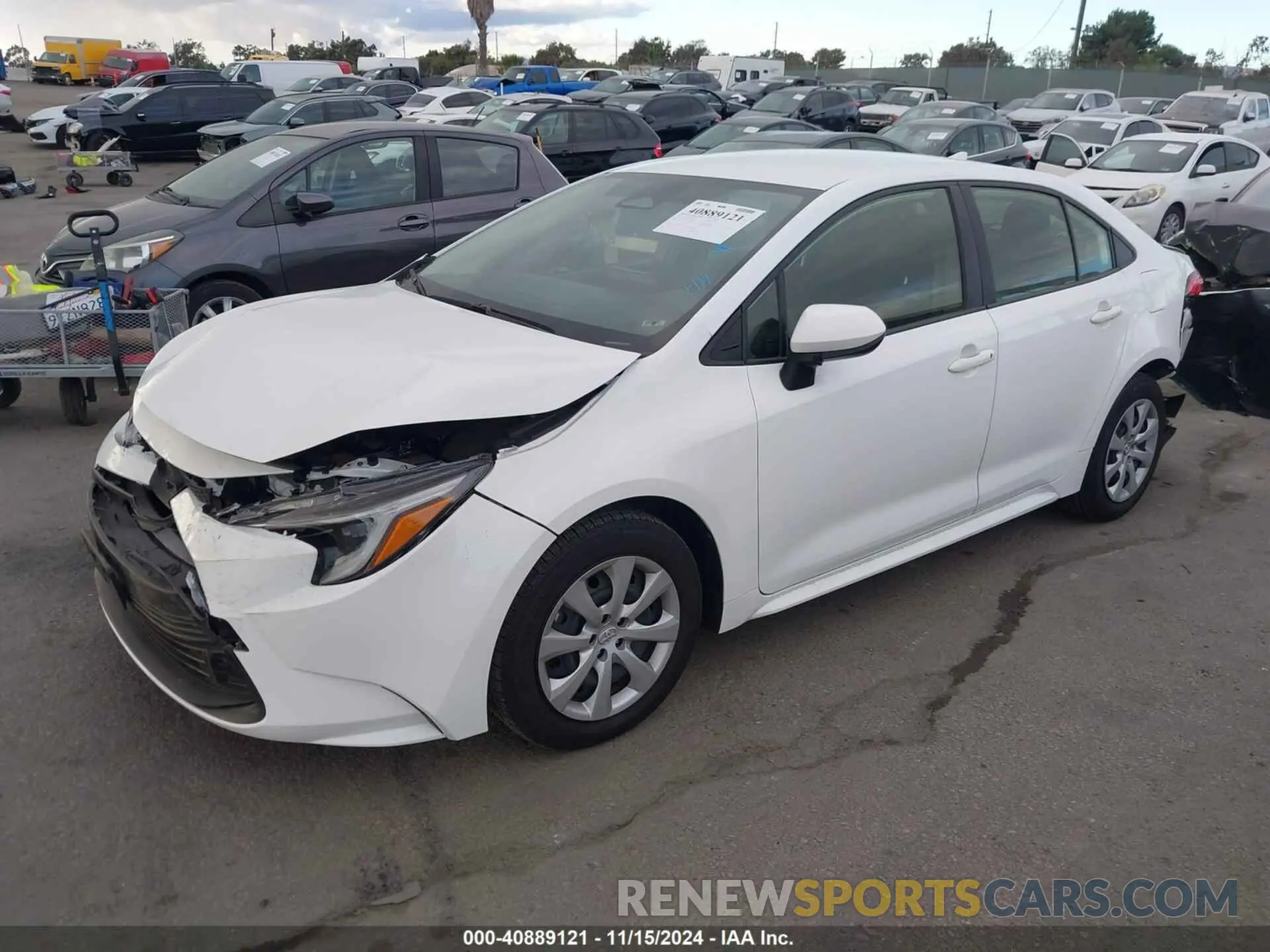 2 fotografías del automóvil dañado JTDBCMFE0P3013415 TOYOTA COROLLA 2023