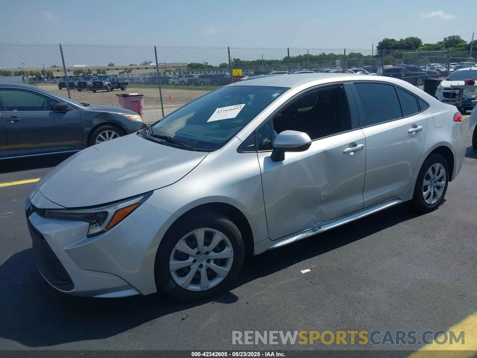 2 fotografías del automóvil dañado JTDBCMFE0P3021742 TOYOTA COROLLA 2023