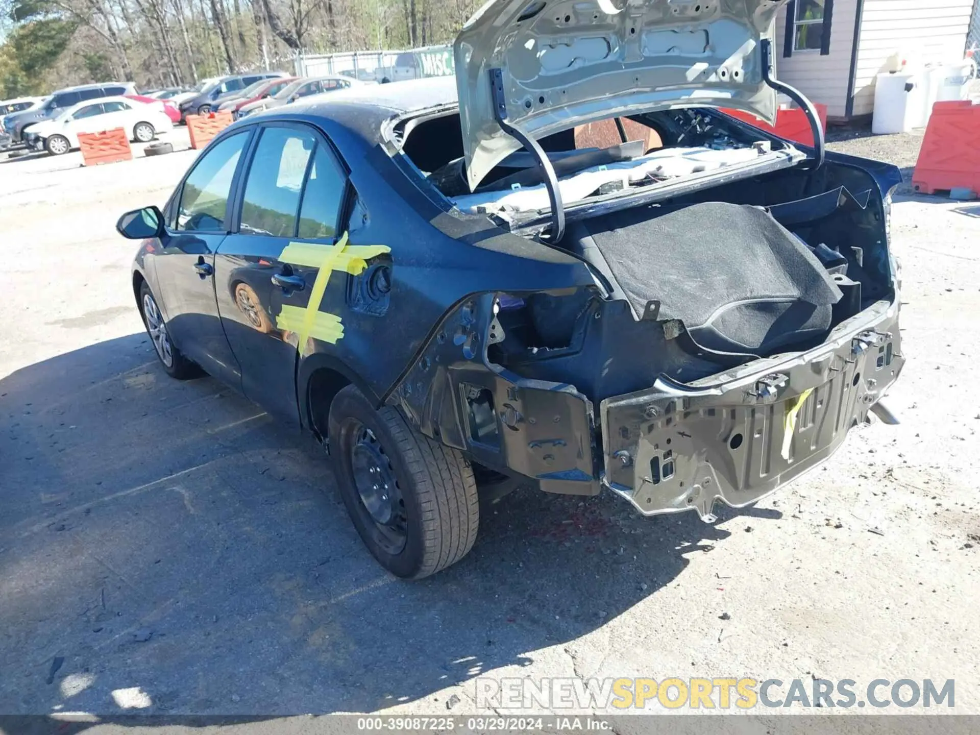 3 fotografías del automóvil dañado JTDBCMFE0PJ002832 TOYOTA COROLLA 2023