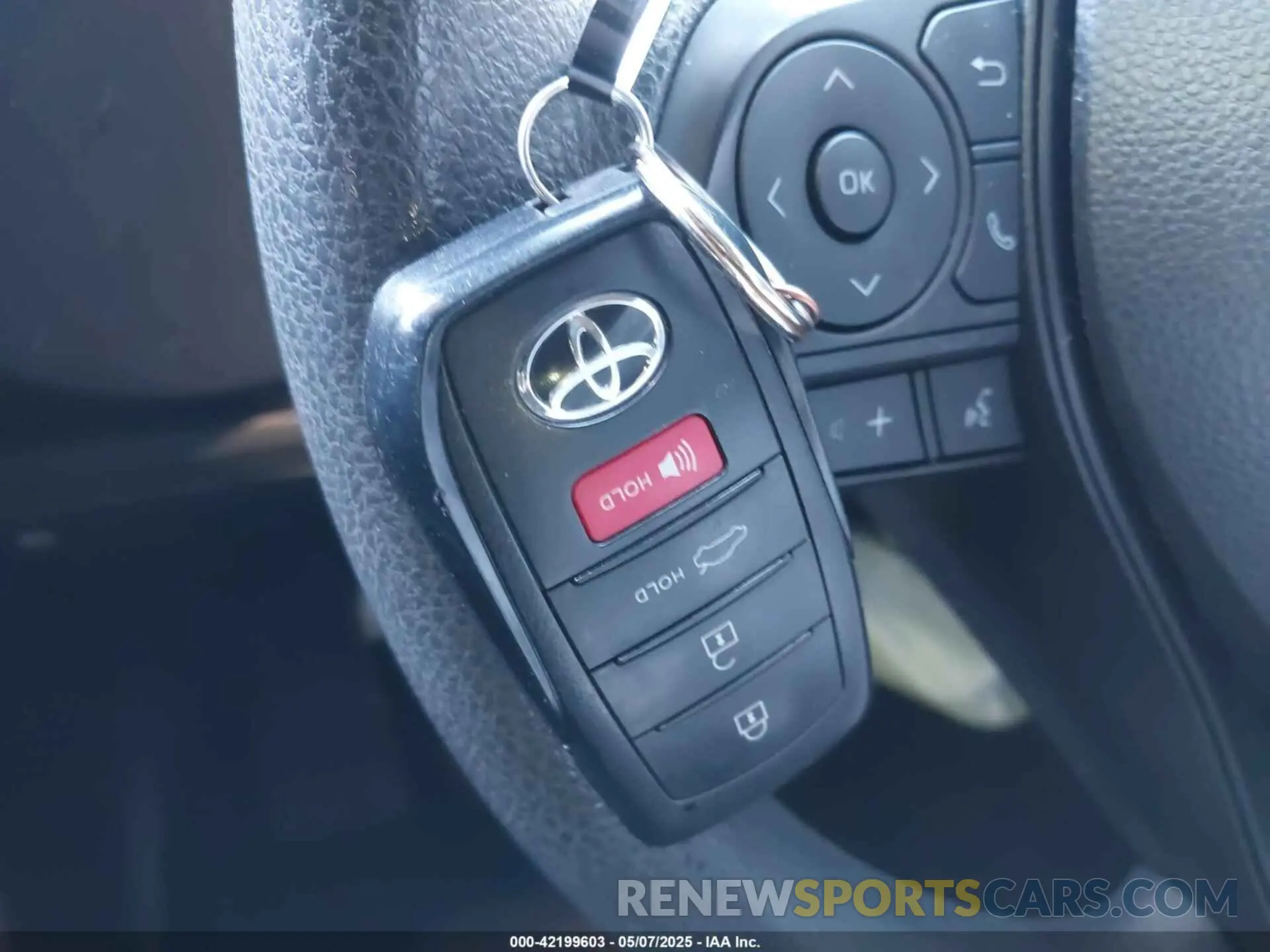 11 fotografías del automóvil dañado JTDBCMFE1P3008773 TOYOTA COROLLA 2023