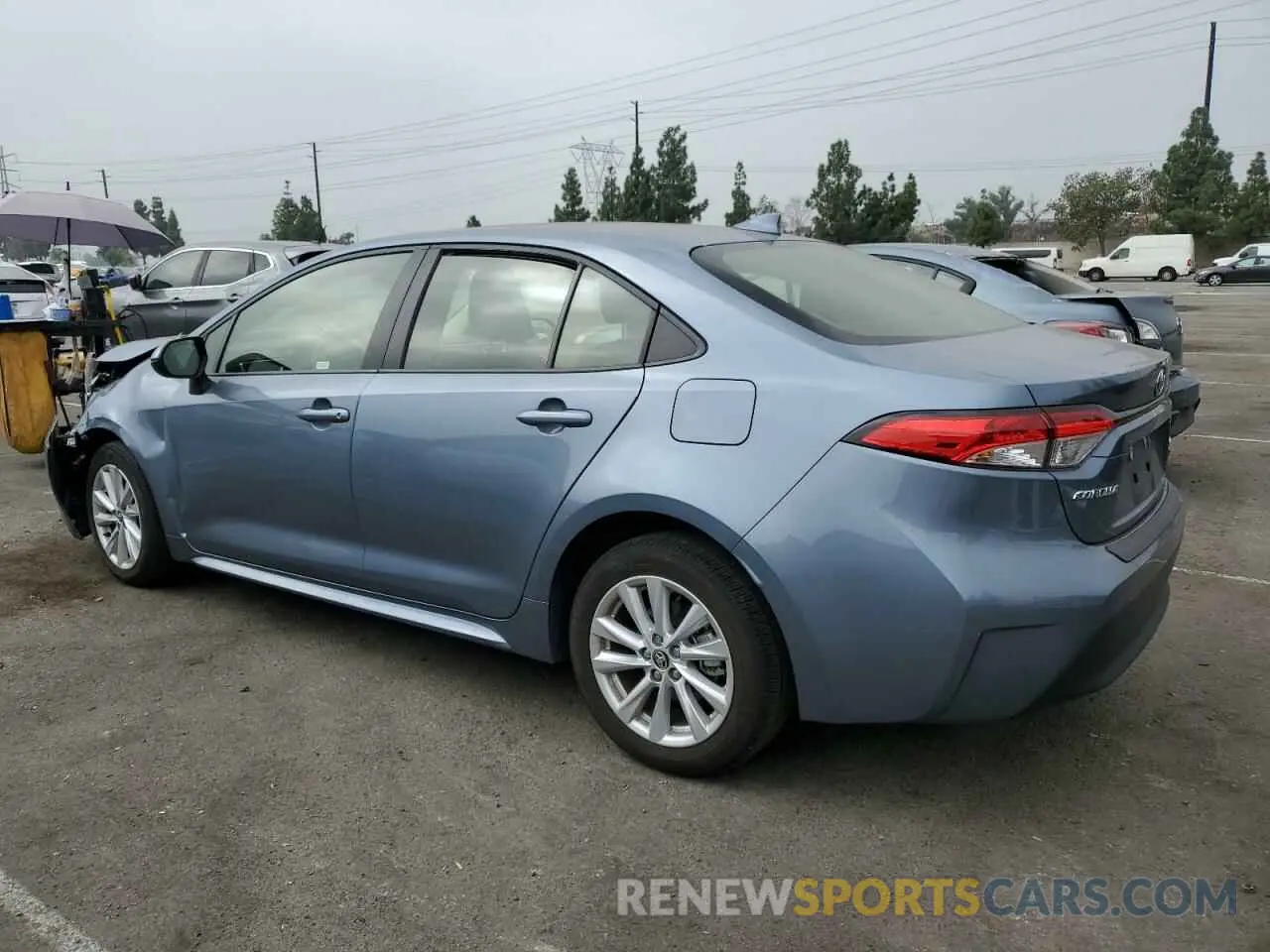 2 fotografías del automóvil dañado JTDBCMFE1P3010426 TOYOTA COROLLA 2023