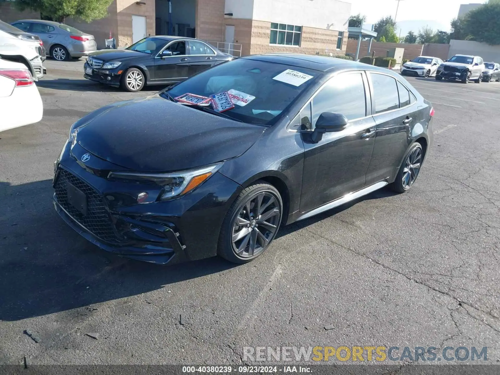 2 fotografías del automóvil dañado JTDBCMFE2P3001444 TOYOTA COROLLA 2023
