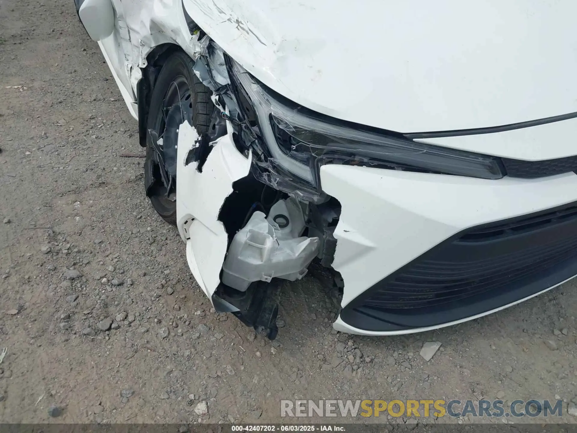 17 fotografías del automóvil dañado JTDBCMFE2P3013917 TOYOTA COROLLA 2023