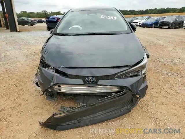 5 fotografías del automóvil dañado JTDBCMFE2P3023198 TOYOTA COROLLA 2023