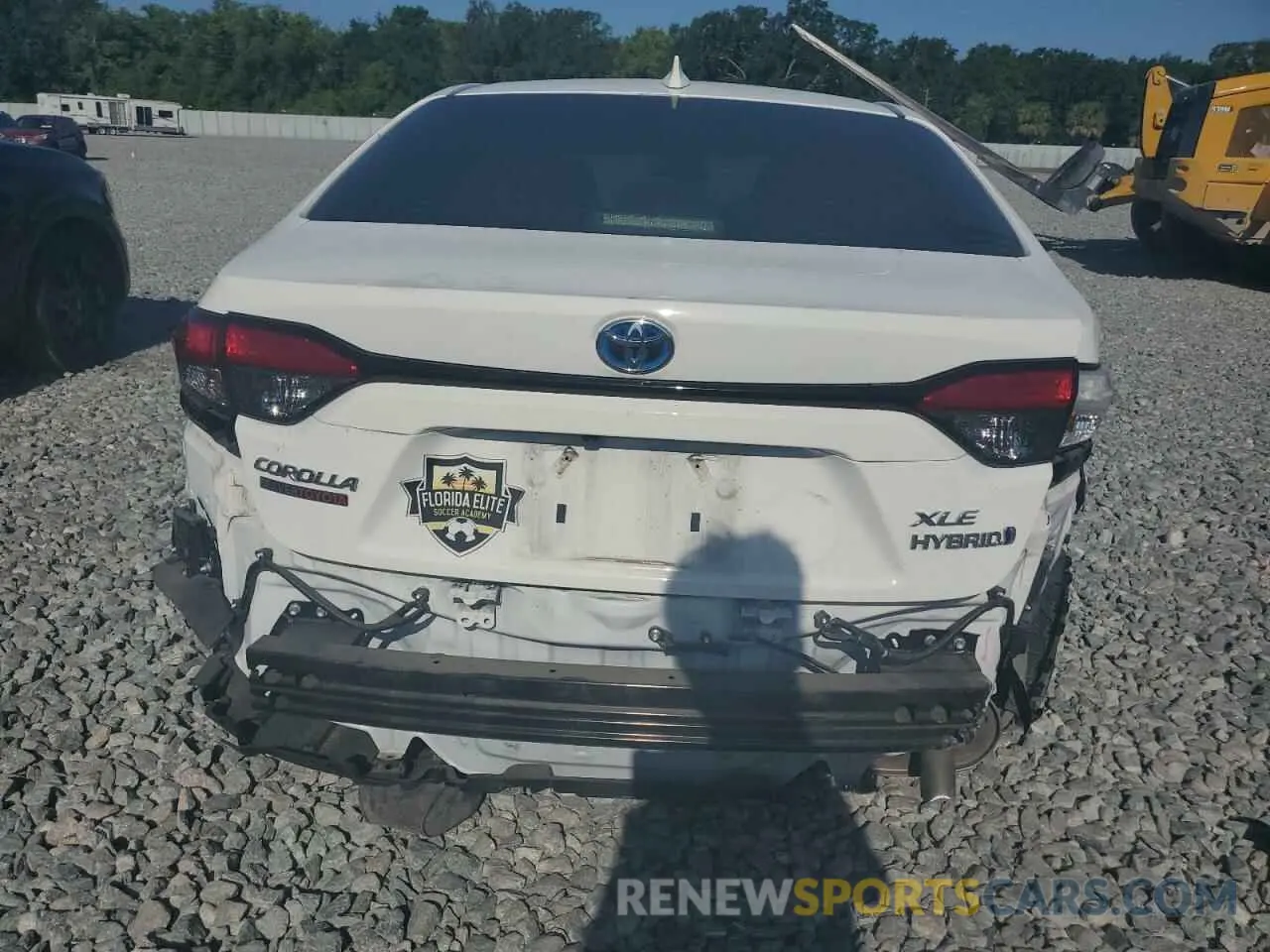 6 fotografías del automóvil dañado JTDBCMFE2P3025808 TOYOTA COROLLA 2023