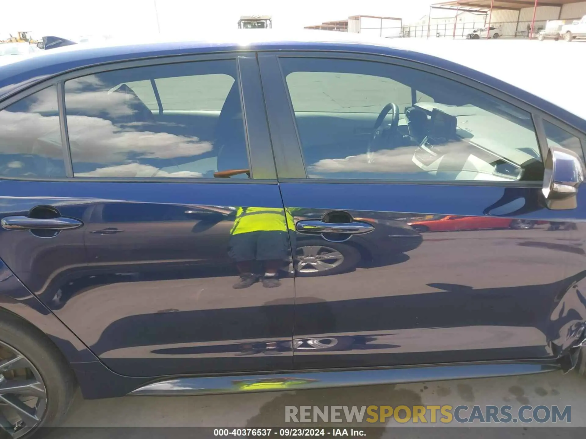 14 fotografías del automóvil dañado JTDBCMFE2PJ003920 TOYOTA COROLLA 2023