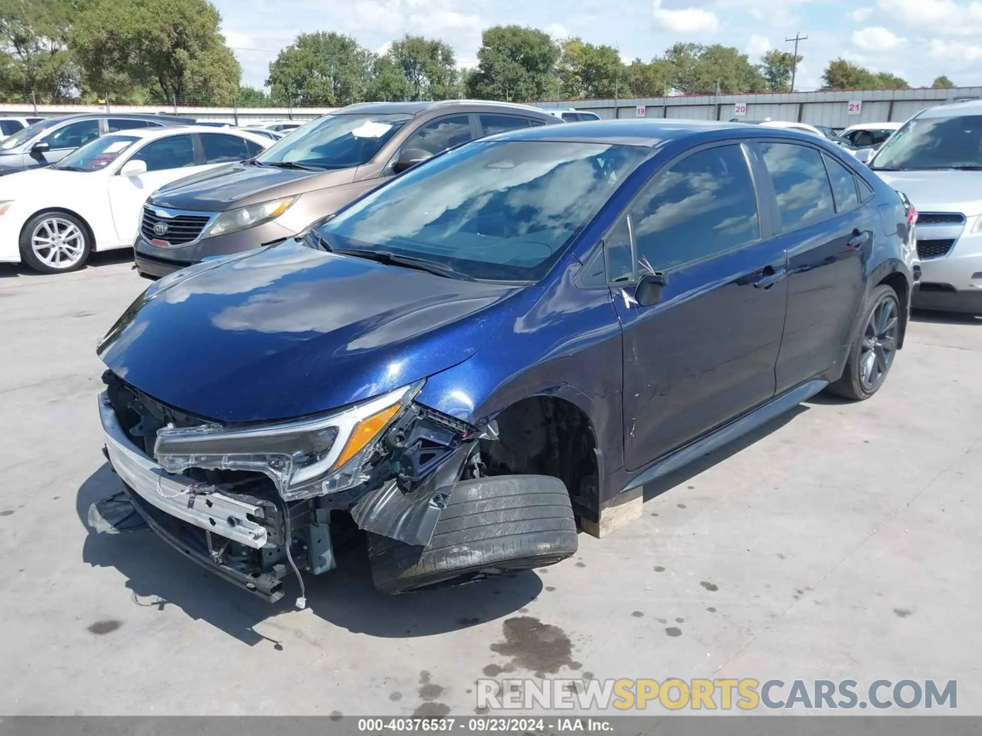 2 fotografías del automóvil dañado JTDBCMFE2PJ003920 TOYOTA COROLLA 2023