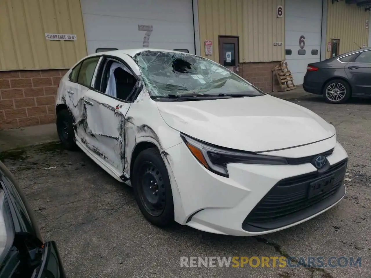 4 fotografías del automóvil dañado JTDBCMFE2PJ008048 TOYOTA COROLLA 2023