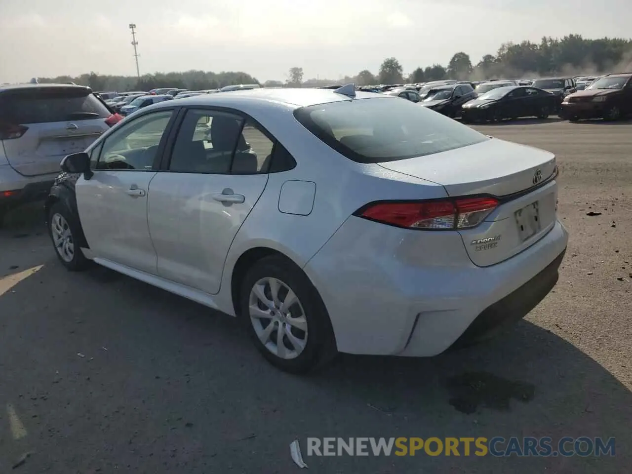 2 fotografías del automóvil dañado JTDBCMFE3PJ000489 TOYOTA COROLLA 2023