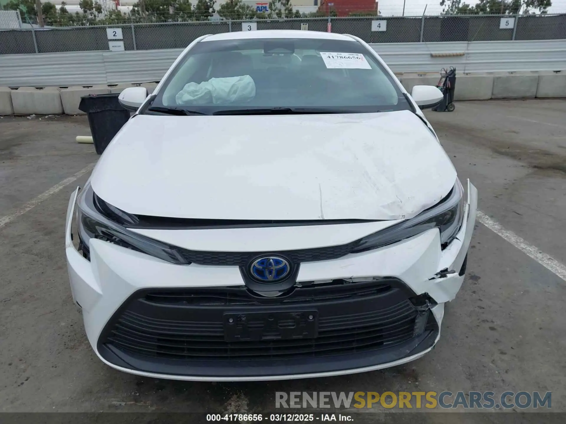 12 fotografías del automóvil dañado JTDBCMFE3PJ010097 TOYOTA COROLLA 2023