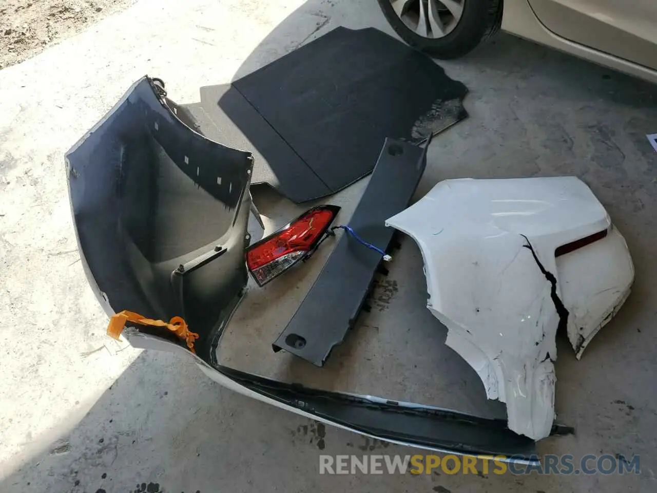 14 fotografías del automóvil dañado JTDBCMFE4P3006113 TOYOTA COROLLA 2023